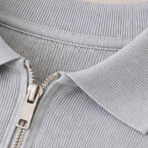 Polo zippé gris clair pour homme, imprimé coloré sur la poitrine, manches courtes, haut décontracté de luxe pour l'été, mélange de coton, design personnalisé, golf - Product Image 6