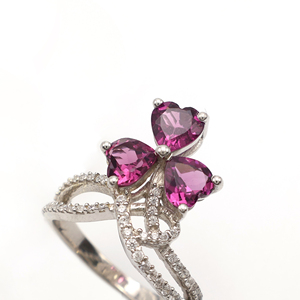 Sparkling Rhodolite <b>Garnet</b> Heart <b>Ring</b> 6MM Elegant Womens Gemstone Fashion Jewelry Collection Set For Women - Product Image 1