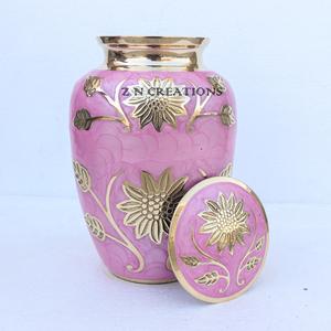 โกศบรรจุอัฐิทองเหลืองพรีเมียมสำหรับบรรจุอัฐิมนุษย์ สลักลายกุหลาบสีชมพูตามสั่ง โกศทองเหลืองทำมือสำหรับบรรจุอัฐิผู้ใหญ่ - Product Image 2