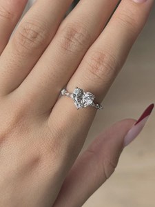 Anillo de Compromiso con Diamante Cultivado en Laboratorio de 3 Quilates con Corte Corazón, Oro Blanco de 14K, Solitario, Certificado IGI - Product Image 4