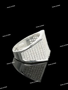 Anillo Cuadrado de Plata 925 con Moissanita y Diamantes, Anillo de Declaración Totalmente Cubierto de Piedras para Hombre, Estilo Hip Hop Audaz y Brillante - Product Image 3