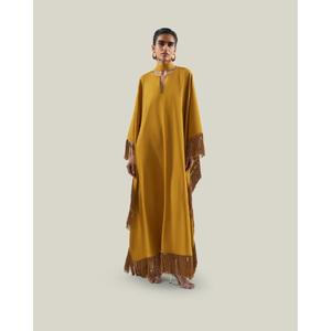 Cape Maxi Jaune Moutarde de Qualité Supérieure avec Bordure à Pompons, Col en V, Manches Longues, en Laine, Silhouette Droite, Idéale Toutes Saisons - Product Image 1