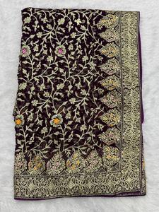 Saris de mariée en Georgette avec broderie lourde en fil de Zari et pierres, vêtements indiens et pakistanais tendance pour grossistes - Product Image 4