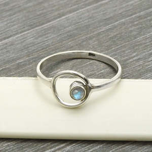 925 Solid Sterling Silver Natural <b>Labradorite</b> Gemstone <b>Ring</b> Handmade Round Cut Gemstone Stamped Silver Jewelry In Bohemian Style - Product Image 1