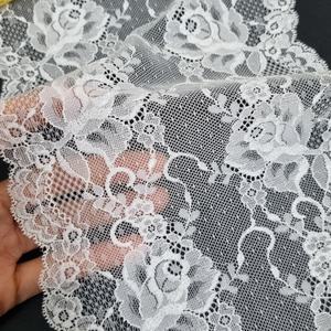 Tela de Encaje Elástico Floral de 17 cm, Ligera, Color Personalizado, Nailon y Spandex, Borde Festoneado, para Lencería, Vestido de Novia, Encaje Suave - Product Image 1