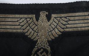 Gorra Bevo Bordada a Mano con Insignia de Águilas y Calaveras, Gorra Bevo Tradicional con Bordado de Águila y Calavera - Product Image 5