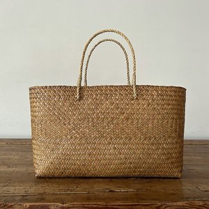 Bolsos elegantes de última tendencia hechos de material natural, bolsos tejidos de hierba marina a bajo precio en grandes cantidades. - Product Image 1