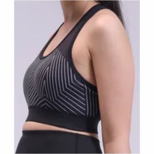 เสื้อชั้นในกีฬา OEM สำหรับผู้หญิง แบบมีฟองน้ำในตัว เสื้อครอปโยคะ เสื้อออกกำลังกาย เสื้อวิ่ง ผลิตในปากีสถาน เสื้อชั้นในกีฬาแบบสั่งทำ - Product Image 4