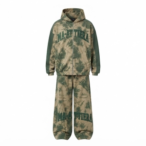 Ensemble survêtement streetwear pour homme vert beige tie-dye avec sweat à capuche zippé et pantalon large, panneau clouté, personnalisable OEM ODM - Product Image 3