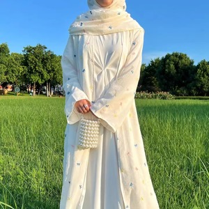 Abaya musulmane traditionnelle en gros 2026 avec hijab, motifs tie-dye, manches longues, abaya islamique modeste, robe musulmane pour femmes - Product Image 1