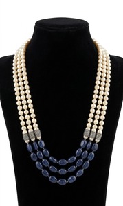 Collier de luxe à trois rangs de perles et pierres précieuses bleues, plaqué or, fait main, bijou de mariage pour femme - Product Image 1
