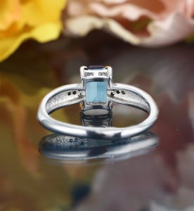 <b>Emerald</b> Cut Alexandrite <b>Ring</b> in <b>Silver</b> Elegant Engagement <b>Ring</b> Color Change Gemstone Wedding Promise <b>Ring</b> for Women - Product Image 4