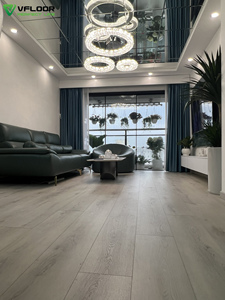 Suelo Vinílico SPC VFLOOR de Venta Superior Directo de Fábrica, con Relieve EIR, Moderno, Impermeable, Resistente al Desgaste, Sistema de Click, para Hoteles y Villas - Product Image 3