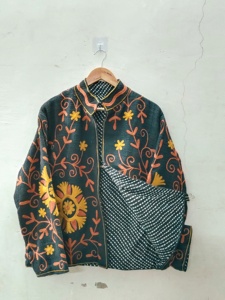 เสื้อแจ็คเก็ตปักลาย TNT สำหรับผู้หญิง |   เสื้อแจ็คเก็ตพื้นเมืองลายดอกไม้สไตล์ช่างฝีมืออินเดีย |   เสื้อแจ็คเก็ตผ้าฝ้ายงานฝีมือสไตล์ชาติพันธุ์ - Product Image 4