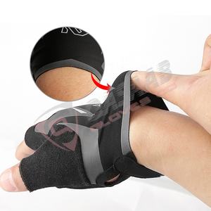 Vente en gros de gants de gymnastique demi-doigts en néoprène noir Gants de cyclisme de course en hiver respirants en cuir PU Gants de fitness de dernière conception - Product Image 4