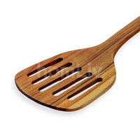 Spatule à rainures en bois de teck Haruka, écologique et durable, sans peinture, sans danger pour les aliments, certifiée Halal, personnalisable, pour la restauration (OEM)