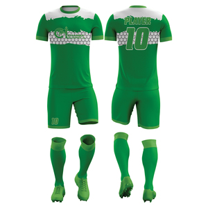 Conjunto de Uniforme de Fútbol Premium Elite Fusion con Gráficos de Equipo Sublimados Personalizados y Diseño de Rendimiento Atlético - Product Image 3