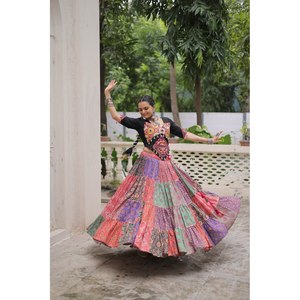 Lehenga choli ชุดทำงานลูกไม้ปักลาย - Product Image 5
