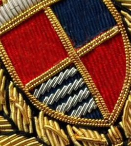 Écusson brodé personnalisé pour blazer, fait main, forme découpée, à coudre, vente en gros - Product Image 6