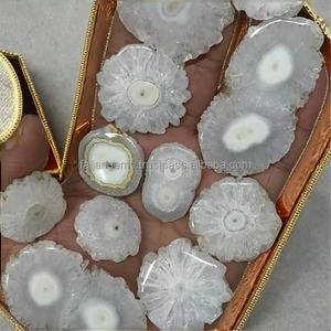 Cabochons de quartz solaire 100% naturels de qualité supérieure, formes et tailles variées, pierres de guérison pour la fabrication de bijoux DIY, vente en gros directe usine - Product Image 2