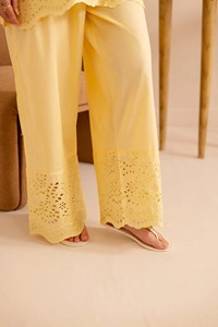 Salwar Kameez jaune en rayonne, manches brodées, coupe ample, longueur cheville, tenue décontractée pour fêtes, style indien et pakistanais pour femme, été - Product Image 3