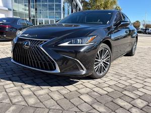 Lexus ES 300h Usado 2024 - Product Image 2