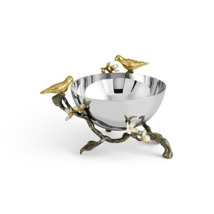 Bol à fruits en aluminium, centre de table moderne, luxe décoratif, or, écologique, durable, 2026 Saleem International - Product Image 1