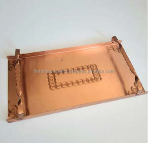 Bandeja de servicio de cobre forjado a mano de fantasía hecha en India con artesanías naturales con asas - Product Image 1