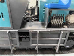 Plataforma de Perforación Hidráulica FY-350 para Pozos de Agua, Máquina Perforadora DTH de Doble Uso (Agua-Aire), Perforadora sobre Orugas para Construcción de Pozos - Product Image 6
