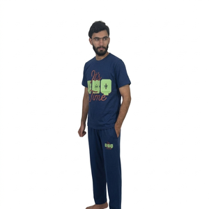 Ensemble T-shirt et pantalon respirant pour homme – Vente en gros – T-shirt à manches courtes et pantalon durables - Product Image 3