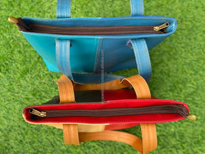 Vente en gros d'usine Sac fourre-tout pour femmes en cuir recyclé à blocs de couleurs Sacs à main à bandoulière grande capacité multicolores de haute qualité pour femmes - Product Image 5