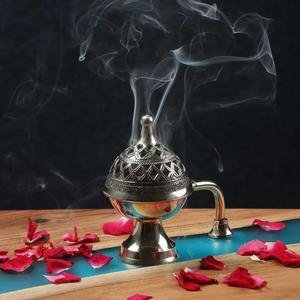 Quemadores de Incienso de Latón Duradero - Decorativos, Ecológicos y Tradicionales, Esenciales para el Estilo de Vida, la Calma Mental, la Práctica de Meditación y el Equilibrio - Product Image 1