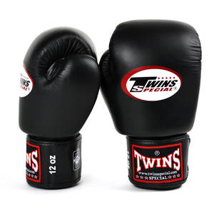 Gants d'entraînement et de sparring de boxe thaïlandaise Twins, haute qualité, ajustables, protection UV, en cuir PU personnalisé - Product Image 2