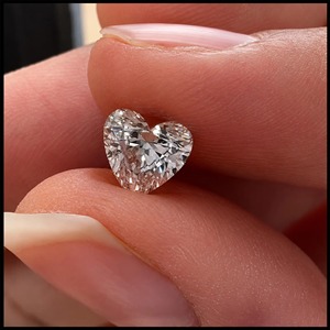 Diamant de laboratoire en forme de cœur 1 carat D SI1 certifié IGI CVD 3EX Coupe excellente Fournisseur en gros pour les acheteurs internationaux de diamants - Product Image 5