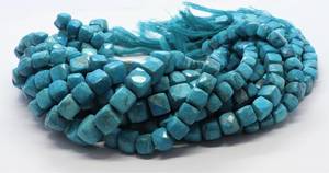 Perles en turquoise naturelle facettées en forme de cube, 7,5-8 MM, perles de pierres précieuses en turquoise indienne, brin de 8 pouces, perles carrées facettées en vrac - Product Image 3