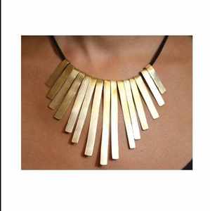 Collar étnico de latón para uso tradicional indio, collar de latón hecho a mano con diseño tribal para niñas. - Product Image 1