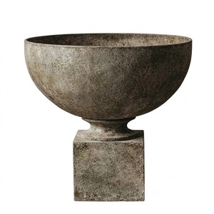 Bol en métal fait main, style vintage, pièce décorative, finition bronze non traitée, pour la décoration de la maison - Product Image 1