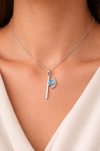 สร้อยคอเงินแท้ 925 ประดับพลอยบลูโทแพซรูปหัวใจทรงขวาน สำหรับผู้หญิง - Product Image 2