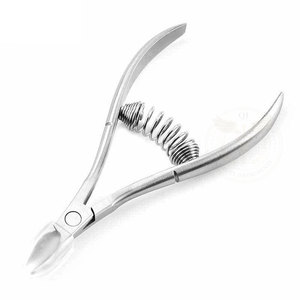 Coupe-ongles incurvé en acier inoxydable avec une large ouverture pour les ongles des doigts et des orteils et les soins des cuticules - Product Image 3