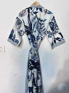 Kimono en coton imprimé artisanal, élégant et magnifique, avec ceinture à nouer à la taille, design enveloppant, vente en gros, personnalisable - Product Image 3