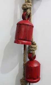 Proveedor Indio de Campanas Vintage de 4 Metales con Cuerda, Acabado Antiguo, Campanas Colgantes para Pared de Casa de Campo, Disponibles para Suministro al por Mayor - Product Image 4