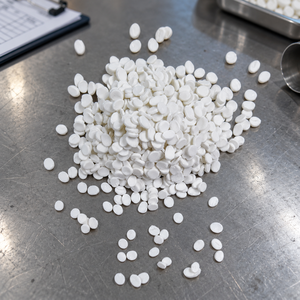 Granulés de Masterbatch de Carbonate de Calcium Blanc Rond, Qualité Moulage par Injection, Application Générale, Forme Poudre - Product Image 3