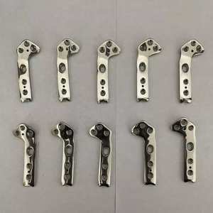 Plaques orthopédiques vétérinaires à verrouillage TPLO 35 mm de longueur 60 mm droite et gauche en acier inoxydable, lot de 10 implants réutilisables pour chien - Product Image 3