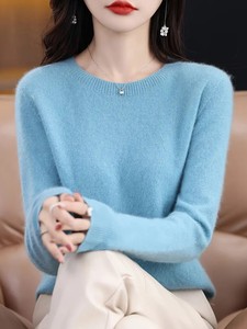 Women's Long Sleeve Soft Knit <b>Sweater</b> <b>Crewneck</b> Casual Oversized Pullover Warm Cozy Winter Loose Fit Top - Product Image 3