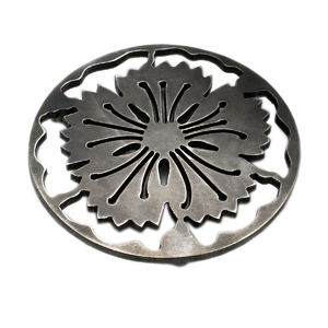 ขาตั้งสามขาสแตนเลสพร้อมหม้อและกระทะรูปทรงกลมดีไซน์ทันสมัยสีเงินทำมือ - Product Image 1