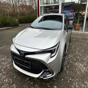 Toyota Corolla 2.0 Hybride Touring Sports Teamplayer ZE Hybride Break Économique en Carburant Voiture Familiale Transmission Automatique - Product Image 1