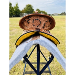 Selle d'équitation en cuir sur mesure, selle d'équitation western professionnelle avec sangles réglables, siège confortable et de qualité supérieure - Product Image 2