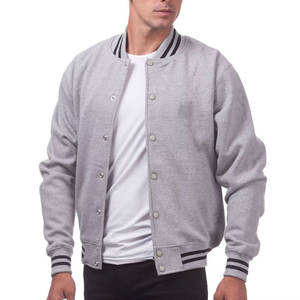 Vestes universitaires vierges en gros, en laine unie avec manches en cuir, idéales pour l'impression et la personnalisation. - Product Image 5