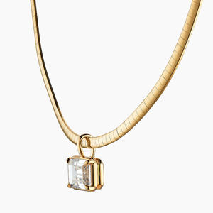 Collar con Diamantes de Corte Esmeralda Engastados en Bisel - Product Image 2