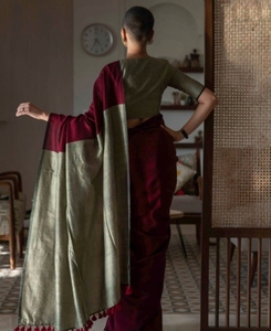 Woven Handloom Cotton <b>Blend</b> Saree - Product Image 2